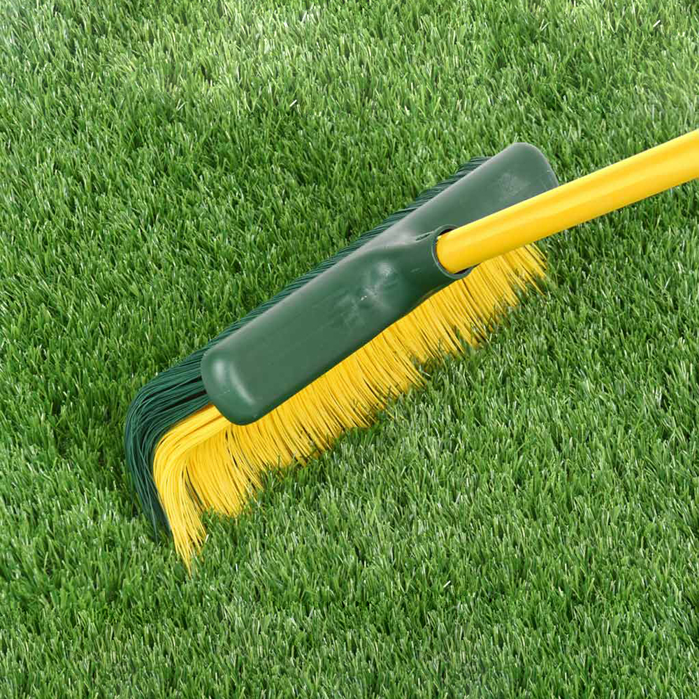 Cepillo para barrer césped